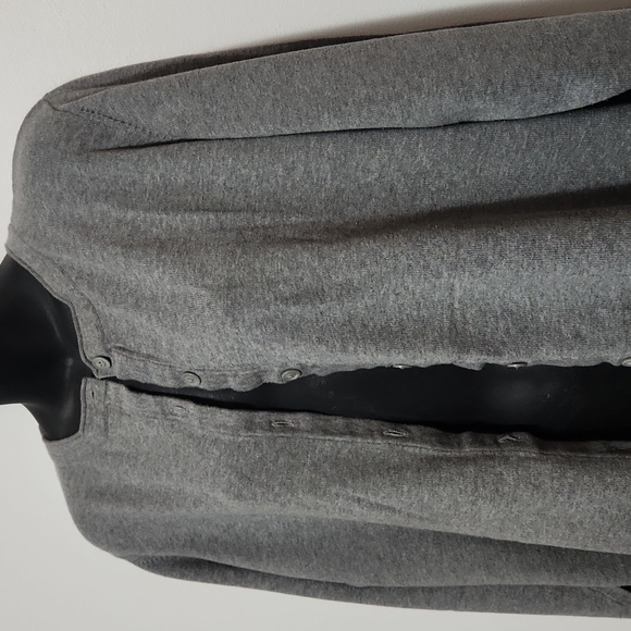 Sweater - Picture 3 of 3